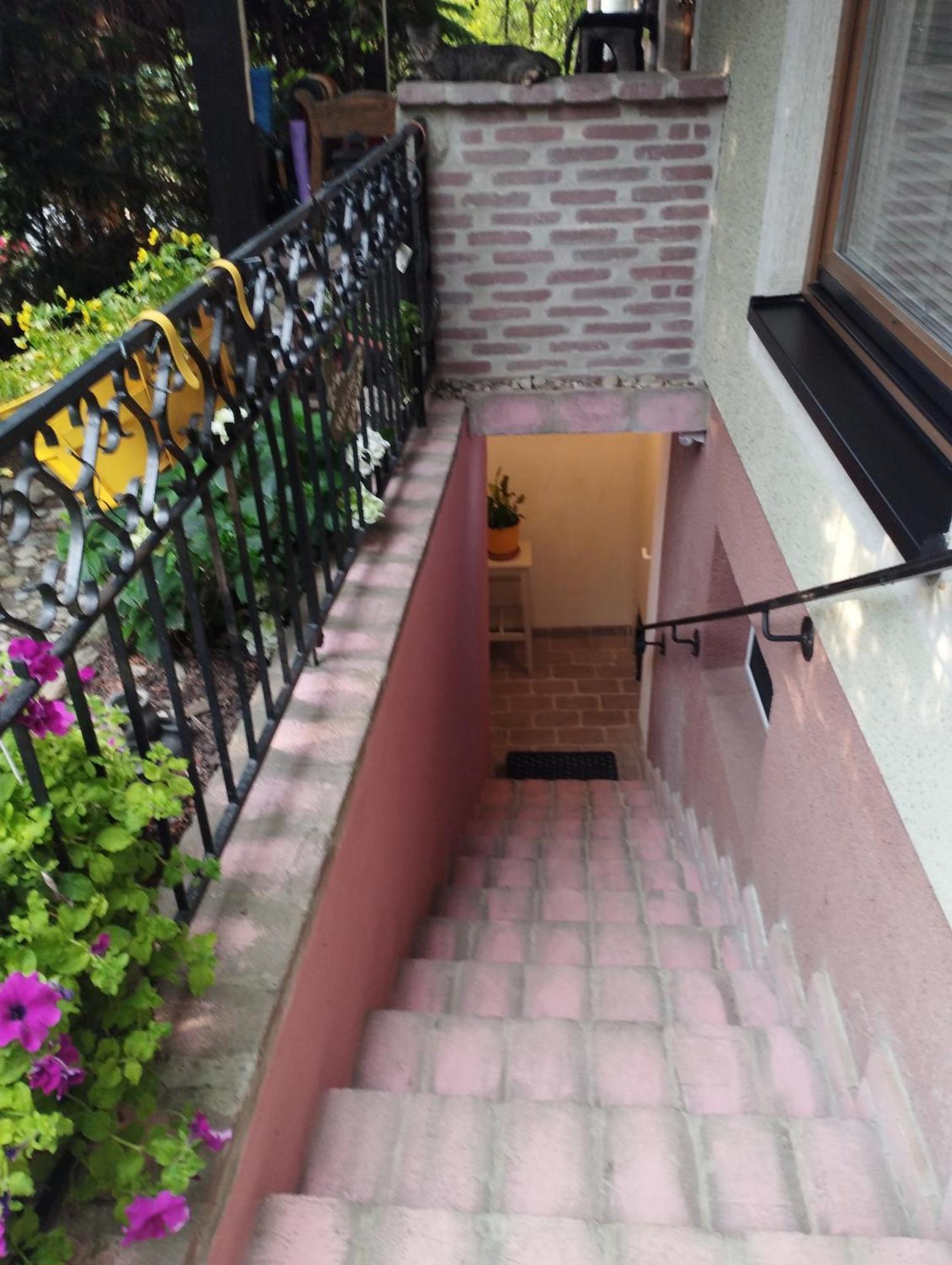 B&B Family Basement Apartment, Breakfast, Free Parking, 5Km From Tulln Chorherrn المظهر الخارجي الصورة